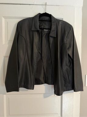 Black Leather Jacket - Classic Collared Design